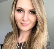 Customer review by Brianna Ella